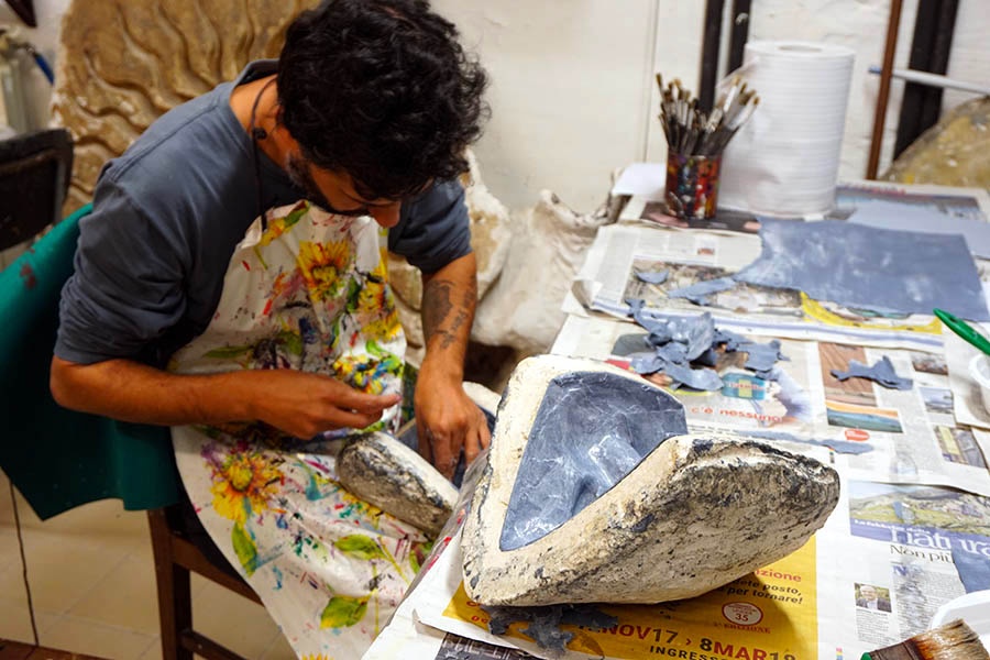 How to Make Masks at the Best Mask Making Shop in Venice for