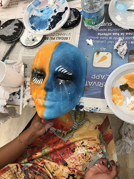 Apprenez à peindre les masques vénitien grâce aux ateliers Ca'Macana