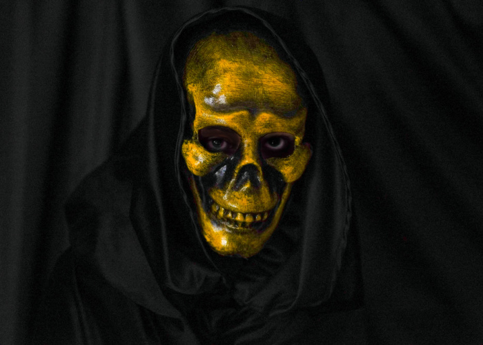 Laughing Skull Mask Yellow