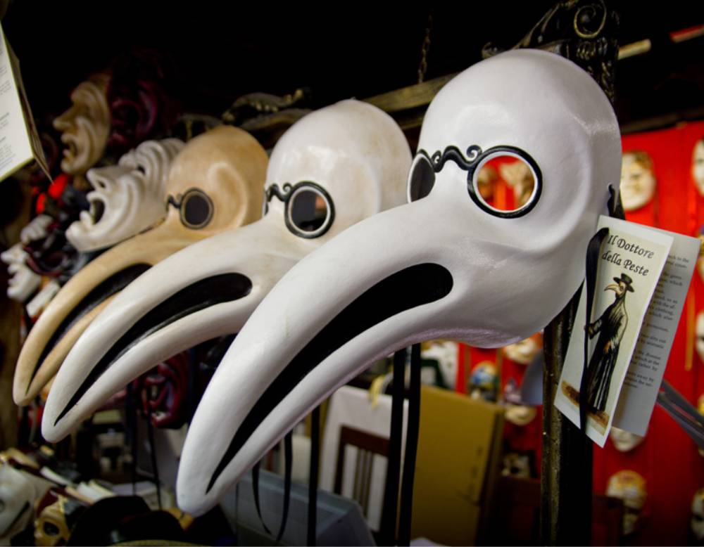 best Venetian masks in Venice: Ca' Macana